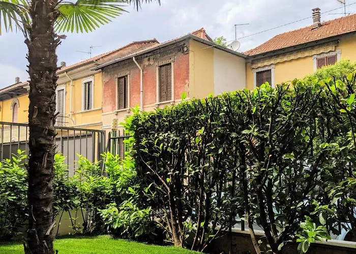 Monza Apartments